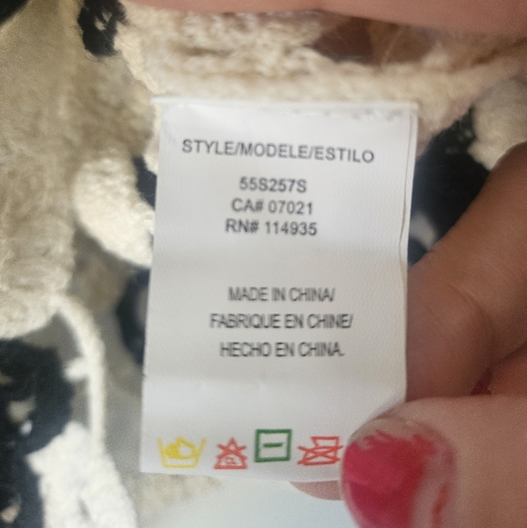 RD Style The Yenia Boho Goth Cropped Crochet Cream Black Floral Sweater, Size S - Picture 9 of 9